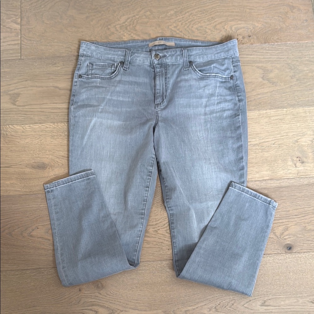 Women's Gray Jeans